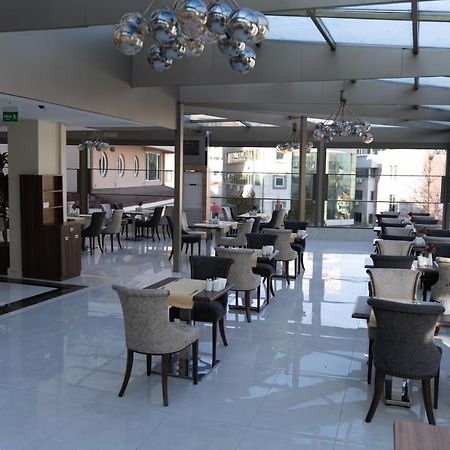 Blueline Hotel Ankara Buitenkant foto